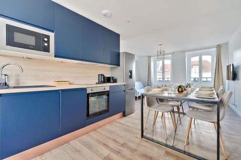 Welcome To The Lola House Apartment in Île-de-France