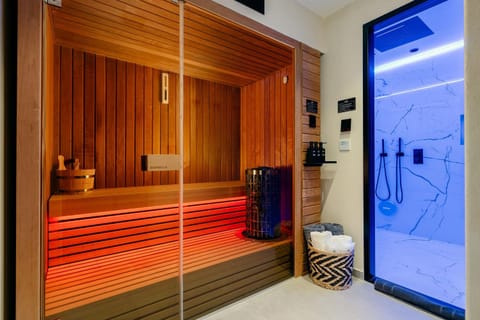 Sauna, Steam room