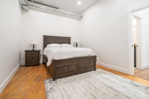 Young Suite Apartment in Millersburg