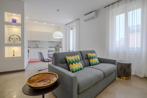 Kitchen or kitchenette, Living room, Seating area