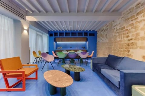 Les Halles - Luxurious & colorful 4BD for 16 guest Apartment in Paris