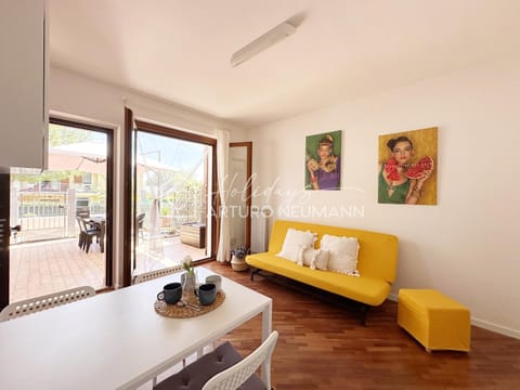 Patio, Living room, Seating area, Dining area