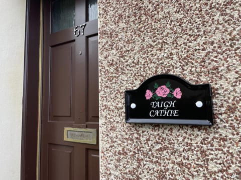 TAIGH CATHIE, 67 Alma Road Apartment in Fort William