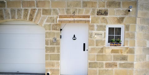 Facade/entrance, Street view