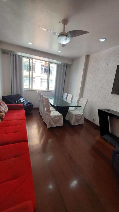 Real Apartments 421 - 4 quartos lateral mar área vip Copacabana Apartment in Rio de Janeiro