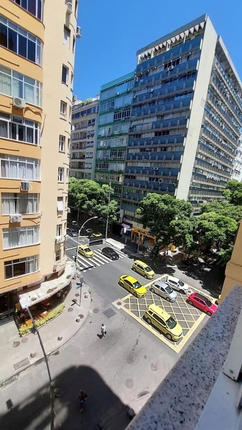 Real Apartments 421 - 4 quartos lateral mar área vip Copacabana Apartment in Rio de Janeiro
