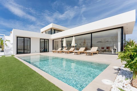 Property building, Off site, Bird's eye view, Garden, Swimming pool, sunbed