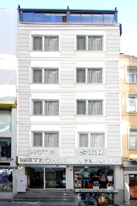 Property building, Day