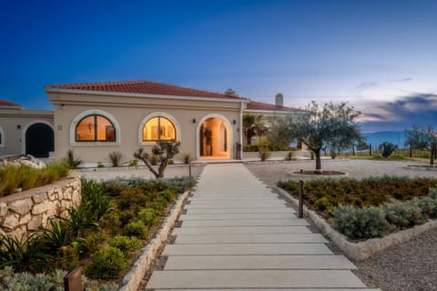 Property building, Facade/entrance, Garden, Sunset