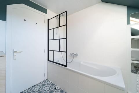 At the water's edge, warmthy Dinant - Small price Apartment in Dinant