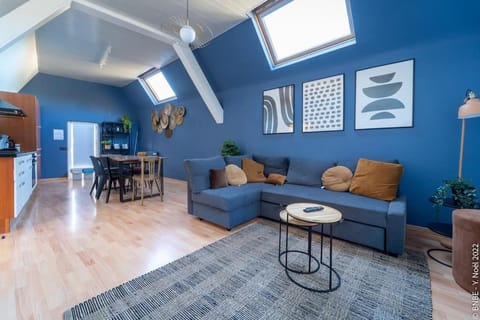 At the water's edge, warmthy Dinant - Small price Apartment in Dinant