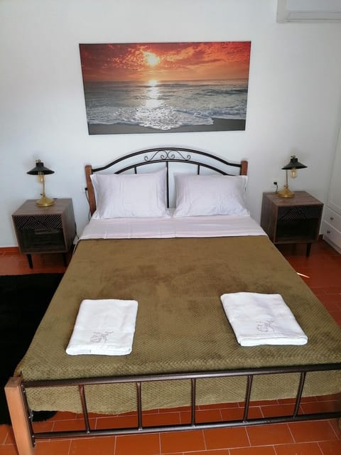 Stephany's Skyline Studio House in Paros