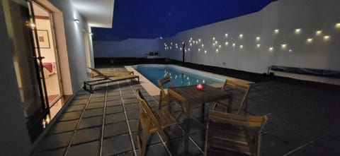 Balcony/Terrace, Pool view