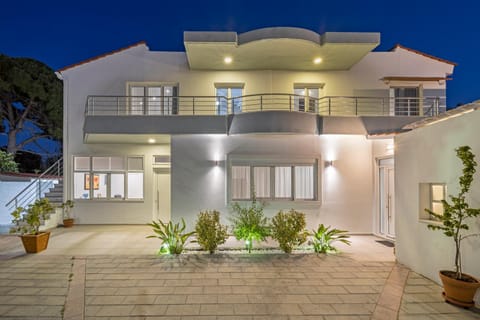 Property building, Patio, Night, View (from property/room), Balcony/Terrace