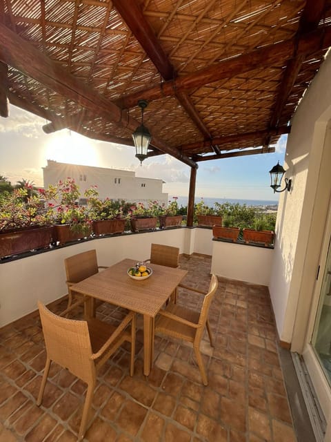 Property building, Patio, Day, Natural landscape, Bird's eye view, View (from property/room), Balcony/Terrace, Balcony/Terrace, Living room, Seating area, Dining area, City view, Sea view, Sea view, Sunset