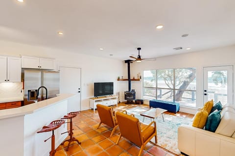 Lakefront Cottage House in Lago Vista