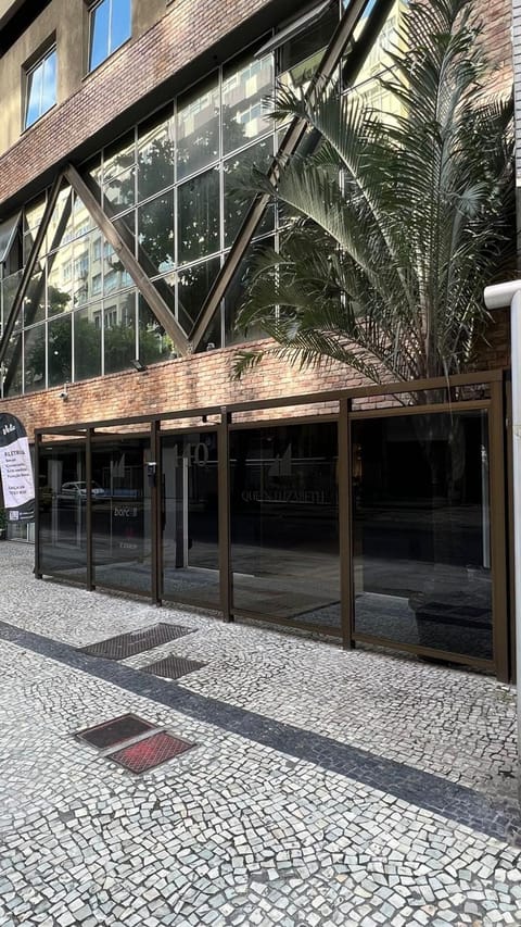 Queen Elizabeth Apartment in Rio de Janeiro