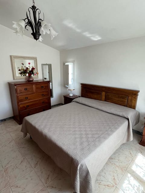 Olbia SARDEGNA- Casa Arena- 3 camere da letto House in Olbia