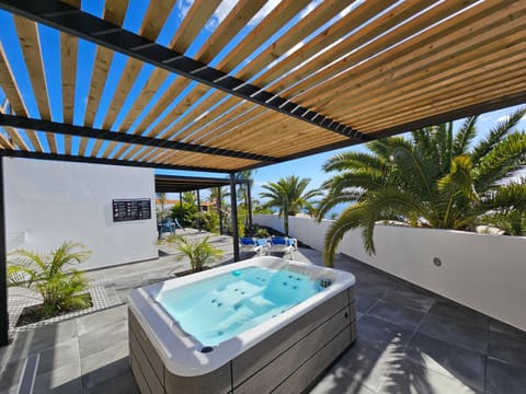 Natural landscape, Hot Tub, sunbed