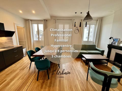 Kitchen or kitchenette, Living room, Seating area, Dining area, hair dresser