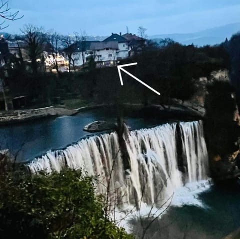 Nearby landmark, Natural landscape, River view, Location