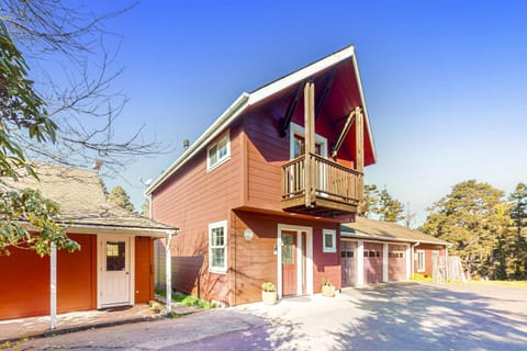 Big River Retreat House in Mendocino