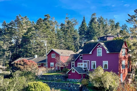 Big River Retreat House in Mendocino