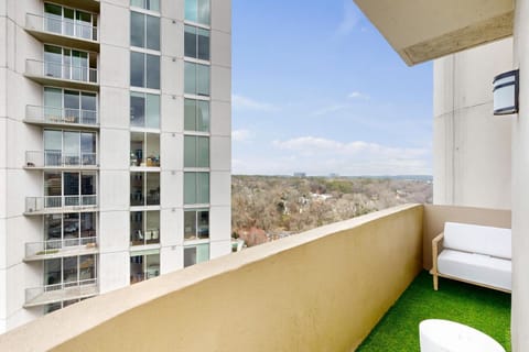 Peachtree Palace Apartment in Buckhead