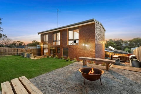 Property building, Patio, Garden, flat iron