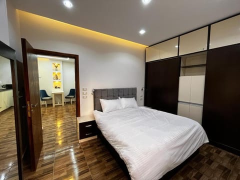 Bed, Photo of the whole room, Bedroom, wardrobe