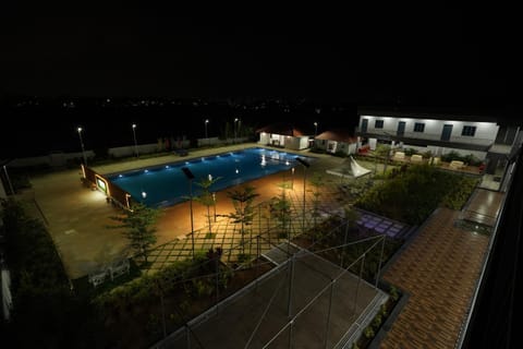 Night, Swimming pool