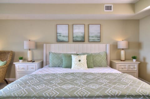 Barefoot Yacht Club Villas - 2-804 House in North Myrtle Beach