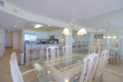 Crescent Shores South - 108 House in Crescent Beach