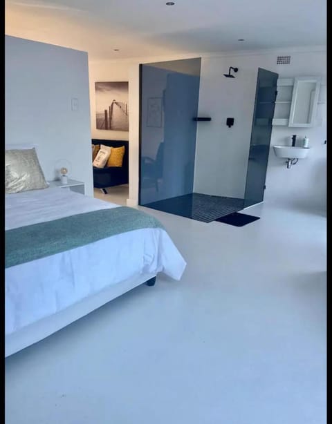 BREATHE On SOUTH Bed and Breakfast in Cape Town