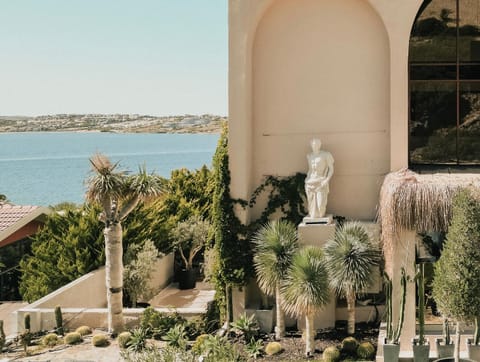 Property building, Garden, Garden view, Sea view