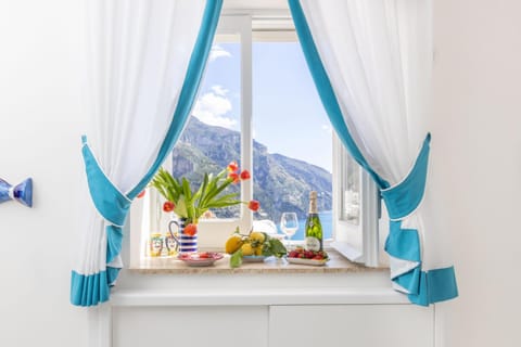 Living room, Sea view