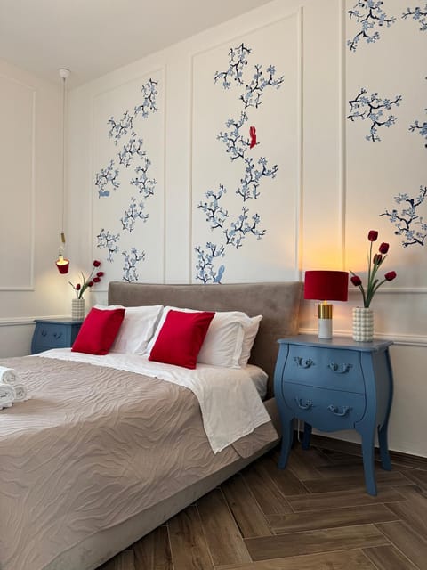 Bed, Bedroom, towels