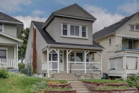 Property building, Neighbourhood, Street view