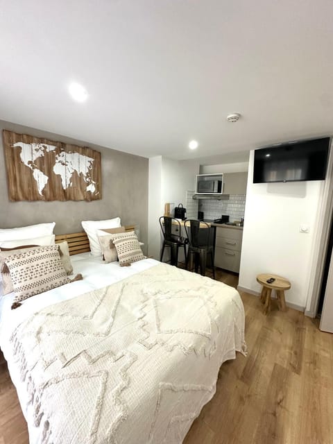 Kitchen or kitchenette, Photo of the whole room