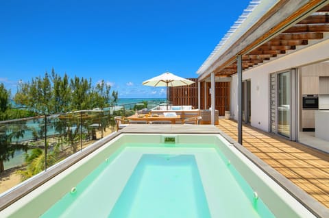 Balcony/Terrace, Pool view, Swimming pool
