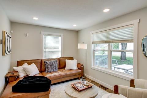 3 Blocks to Mtn Biking The Cottage in Crosby House in Crosby