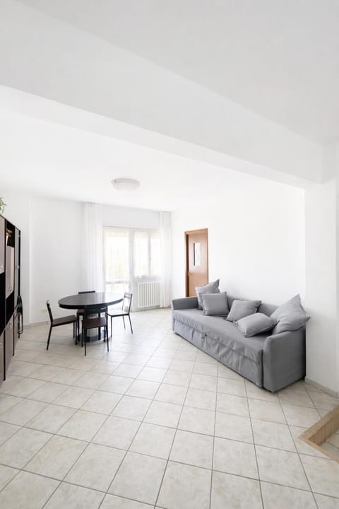 Communal lounge/ TV room, Lounge or bar, Logo/Certificate/Sign