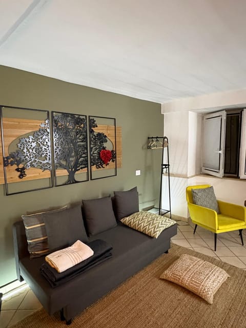 La stanza sul Porto Apartment in Pozzuoli