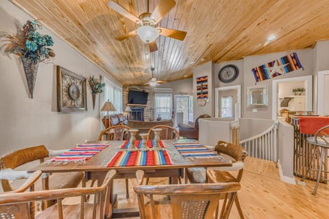 Ruidoso Mountain Cabin with Deck, 1 Mi to Hiking Cabin in Ruidoso