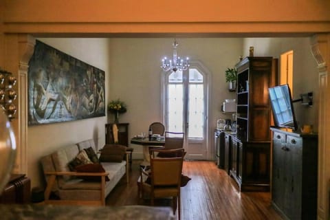 Kitchen or kitchenette, Living room