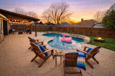 Seating area, Pool view, Swimming pool, Sunset