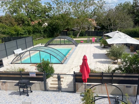 Day, Pool view, Swimming pool, sunbed