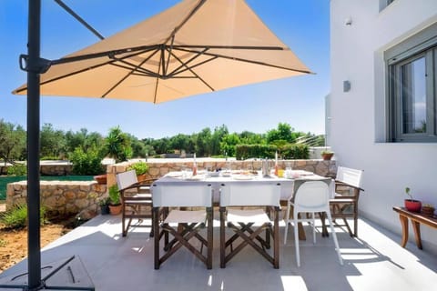 Spring, Garden, View (from property/room), Balcony/Terrace, Seating area, Dining area, Garden view