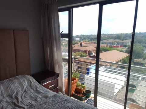 View (from property/room), Balcony/Terrace, Bedroom