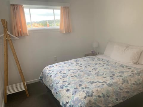 Rest & Relax Units Chalet in Whangārei